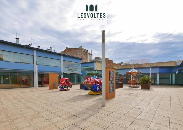 Local comercial en Alquiler en De Cavallers en Centre