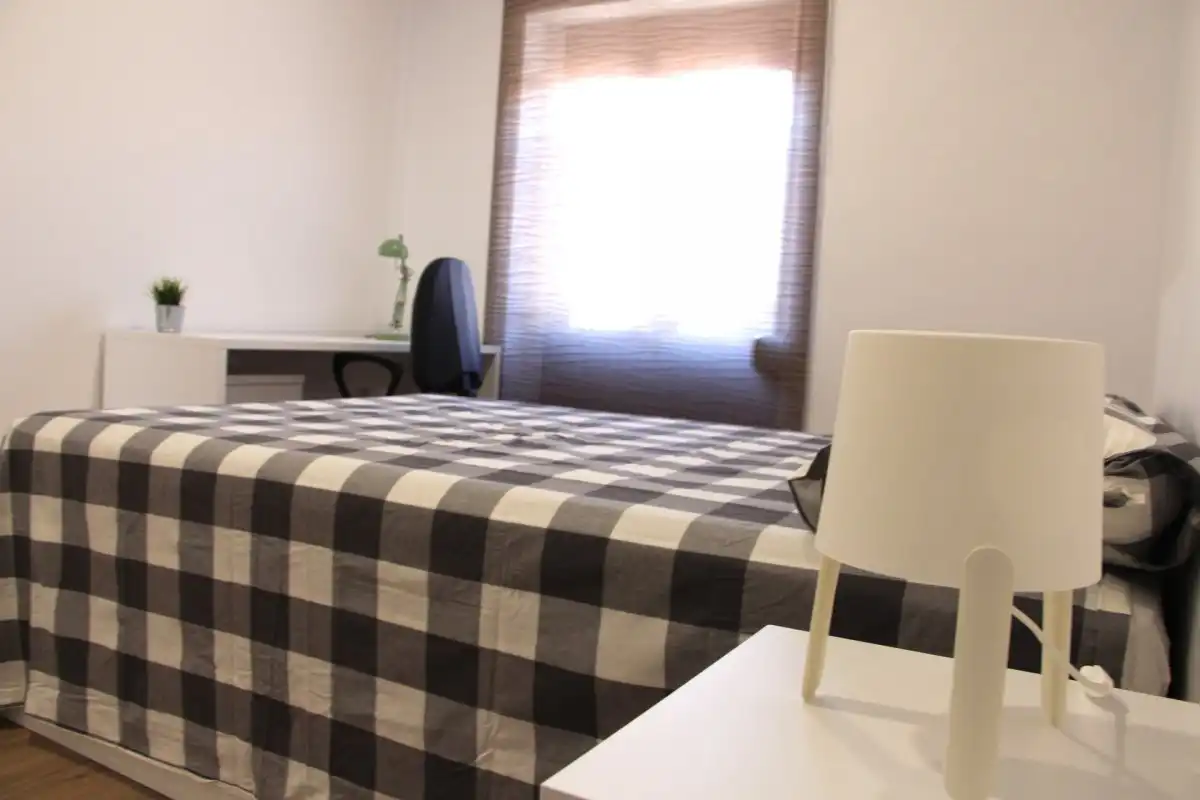 Schlafzimmer von Wohnungen zur Miete in Alfara del Patriarca mit Klimaanlage, Heizung und Möbliert