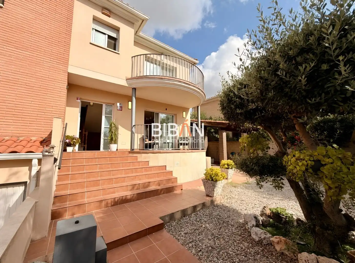 Garden of Detached homes for sale in Tarragona  with Air Conditioner, Heating and Storage room