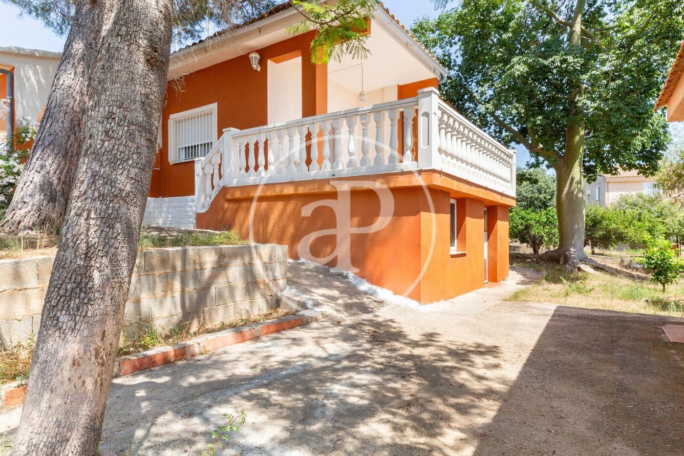 Exterior view of House or chalet for sale in Montserrat  with Heating, Private garden and Terrace