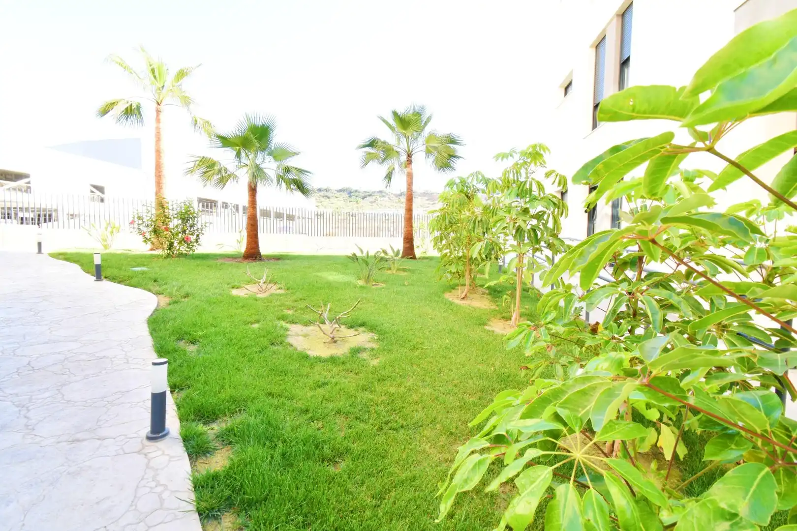 Garten von Wohnung zum Verkauf in El Ejido mit Klimaanlage, Terrasse und Abstellraum