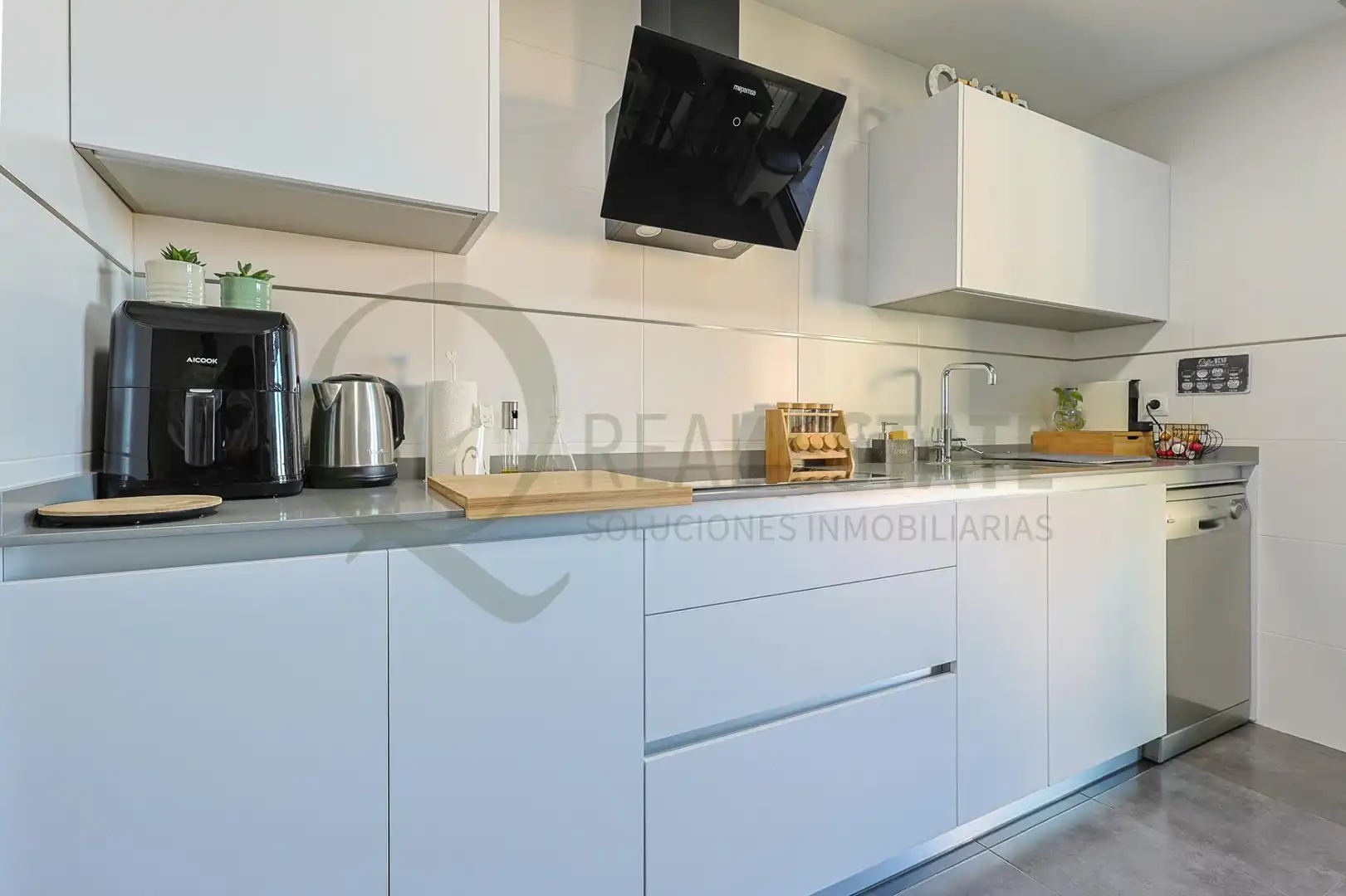 Cocina de Piso en venta en Alicante / Alacant con Jardín privado, Terraza y Trastero