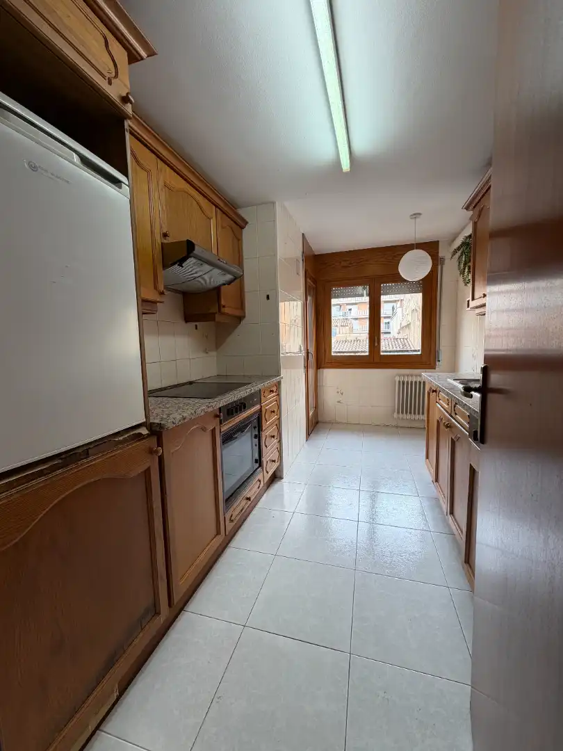 Kitchen of Flat for sale in Figueres  with Air Conditioner, Heating and Terrace