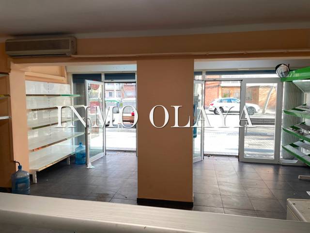 Local comercial en Alquiler en La Marina del Port