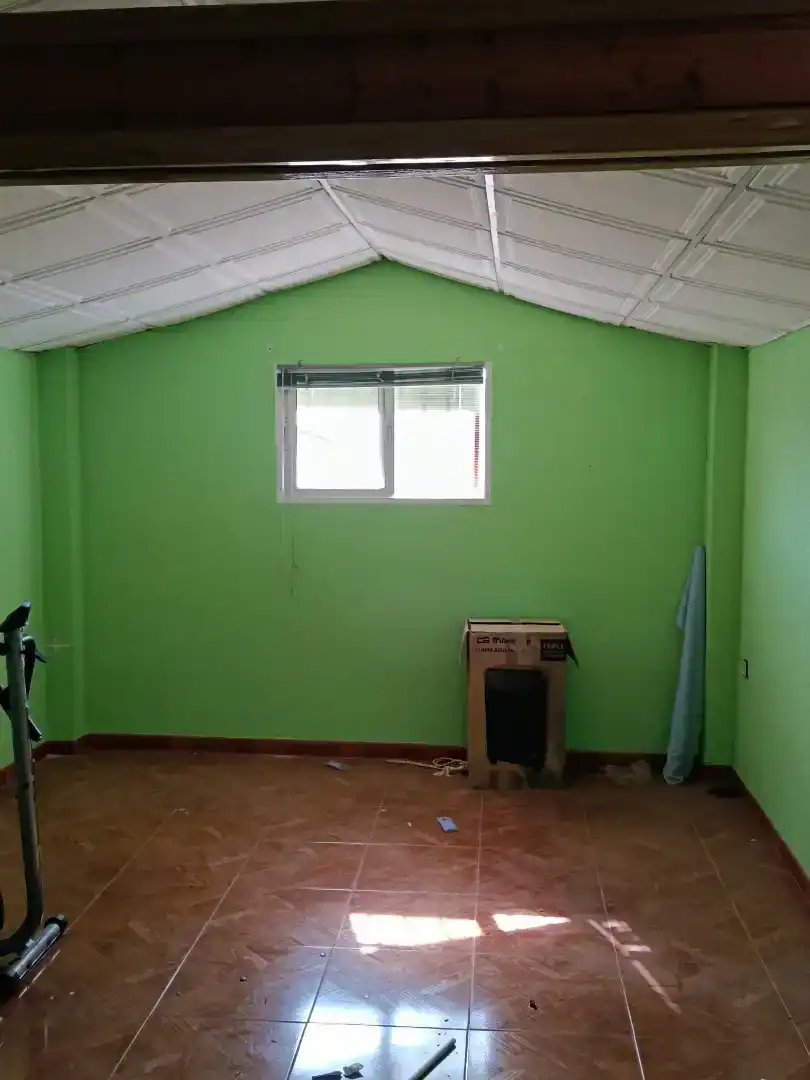 Casa adosada en venda en Linares amb Balcó