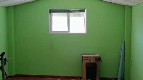Foto 4 de Casa adosada en venda a Calle Barriada del Puente, 44, La Paz - Las Américas, Linares