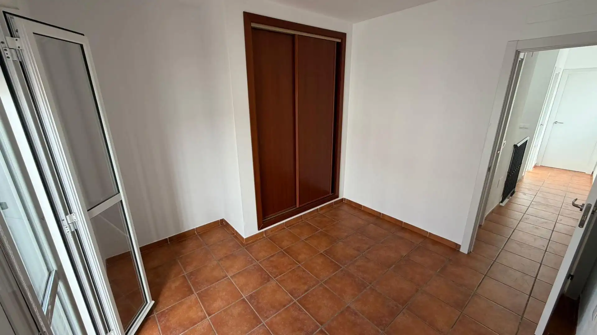 Dormitori de Casa adosada de lloguer en Almogía amb Jardí privat, Terrassa i Balcó