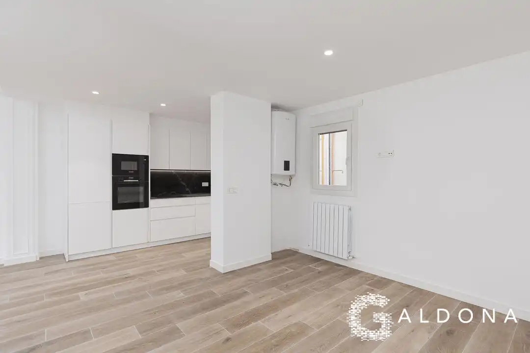 Kitchen of Flat for sale in Donostia - San Sebastián   with Heating