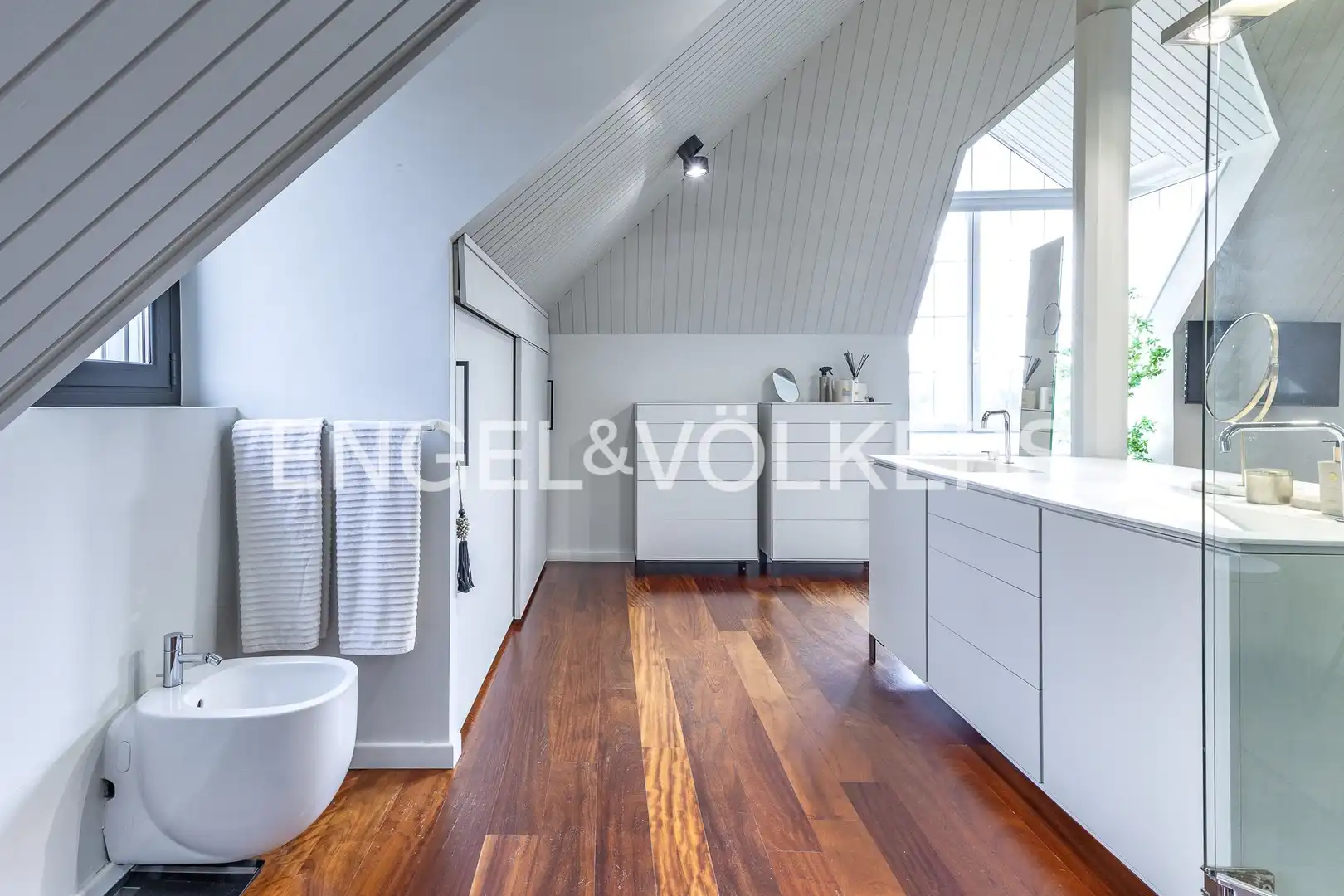 Baño de Casa o chalet en venta en Canovelles con Aire acondicionado, Calefacción y Jardín privado