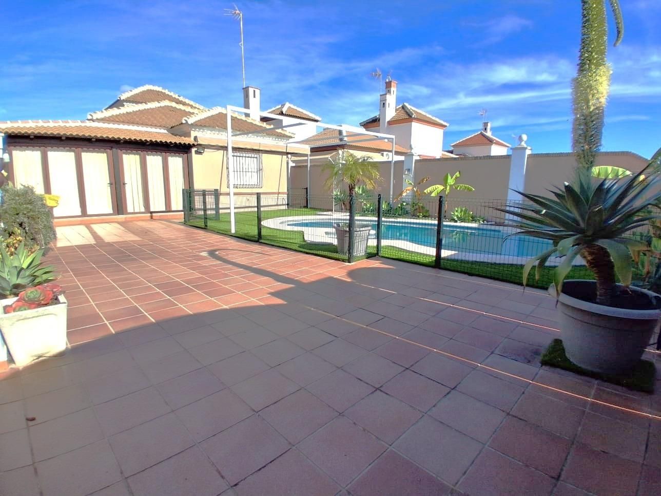 Piscina de Casa o xalet en venda en Almonte amb Aire condicionat, Calefacció i Piscina