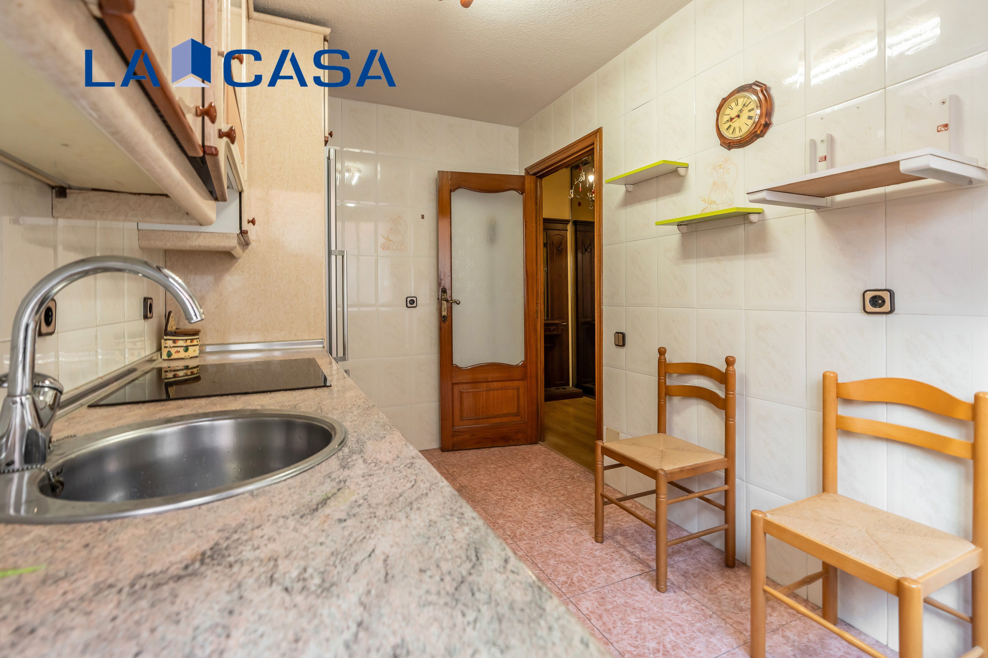 Kitchen of Flat for sale in  Madrid Capital  with Heating