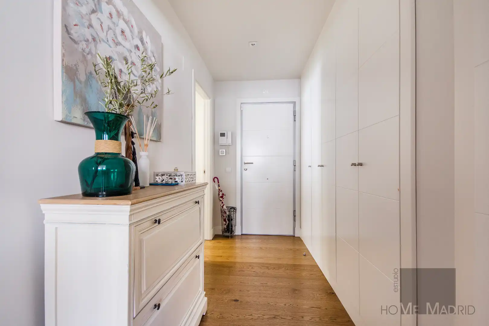 Flat for sale in Calle del Carril de los Caleros, Aravaca
