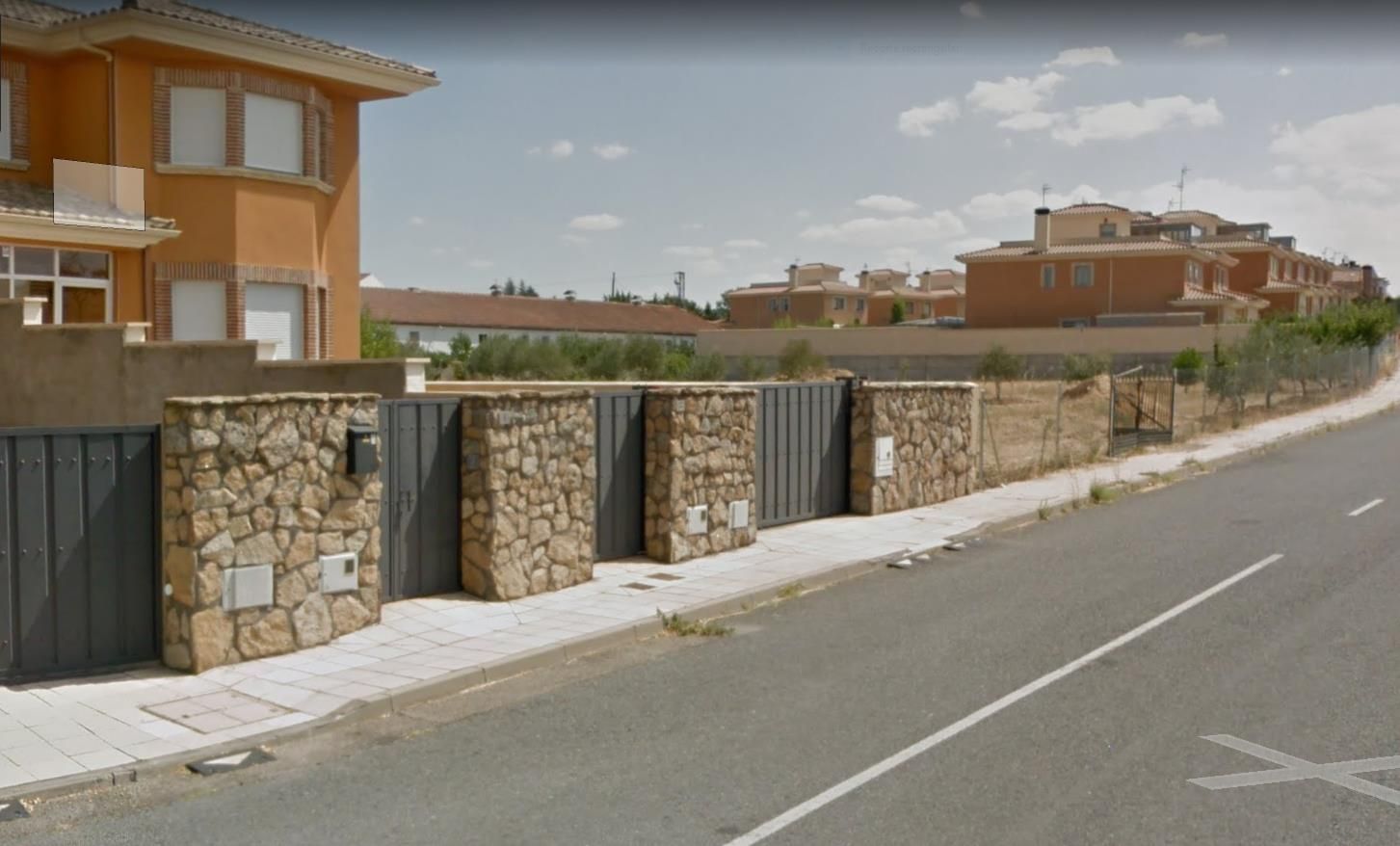 Vista exterior de Residencial en venda en Carbajosa de la Sagrada