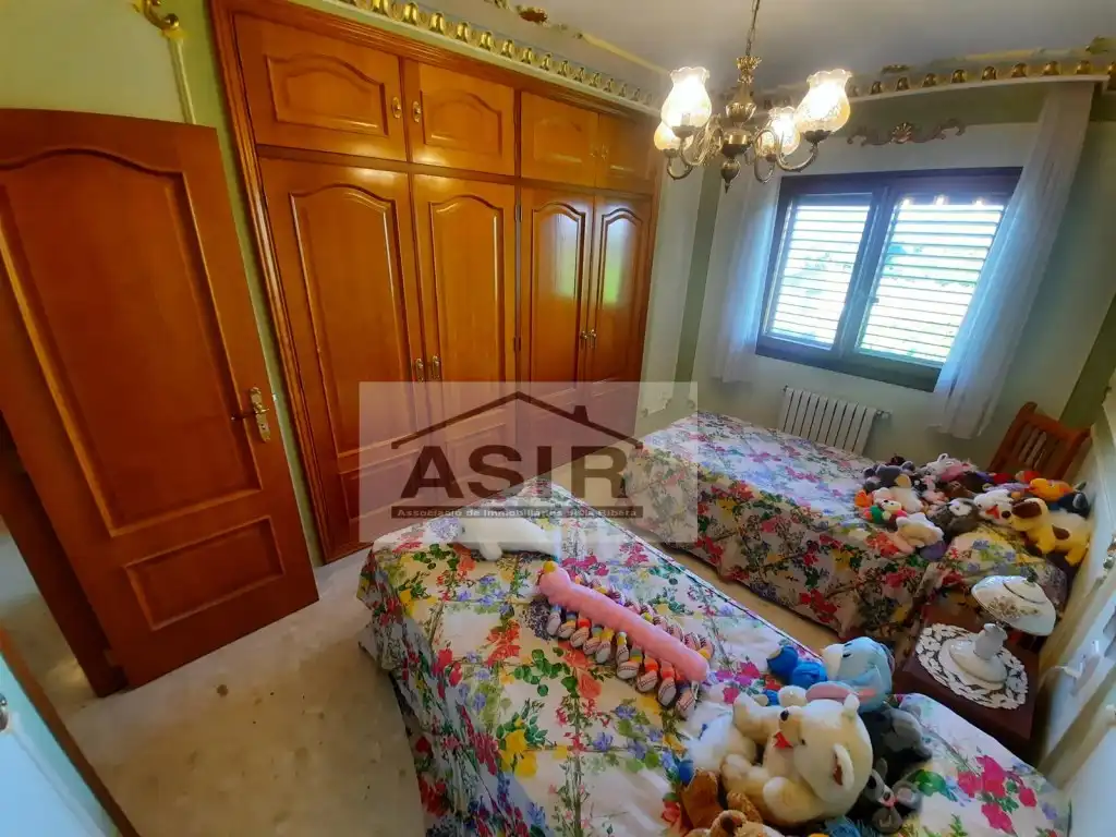 Dormitori de Casa o xalet en venda en Albalat de la Ribera amb Aire condicionat, Calefacció i Jardí privat