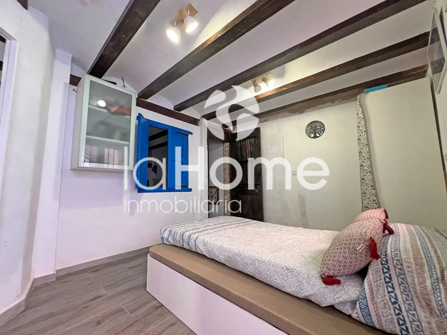 Casa adosada en venta en Paterna con Aire acondicionado, Terraza y Horno
