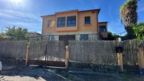 Vista exterior de Casa o xalet en venda en Cartelle amb Calefacció, Jardí privat i Traster