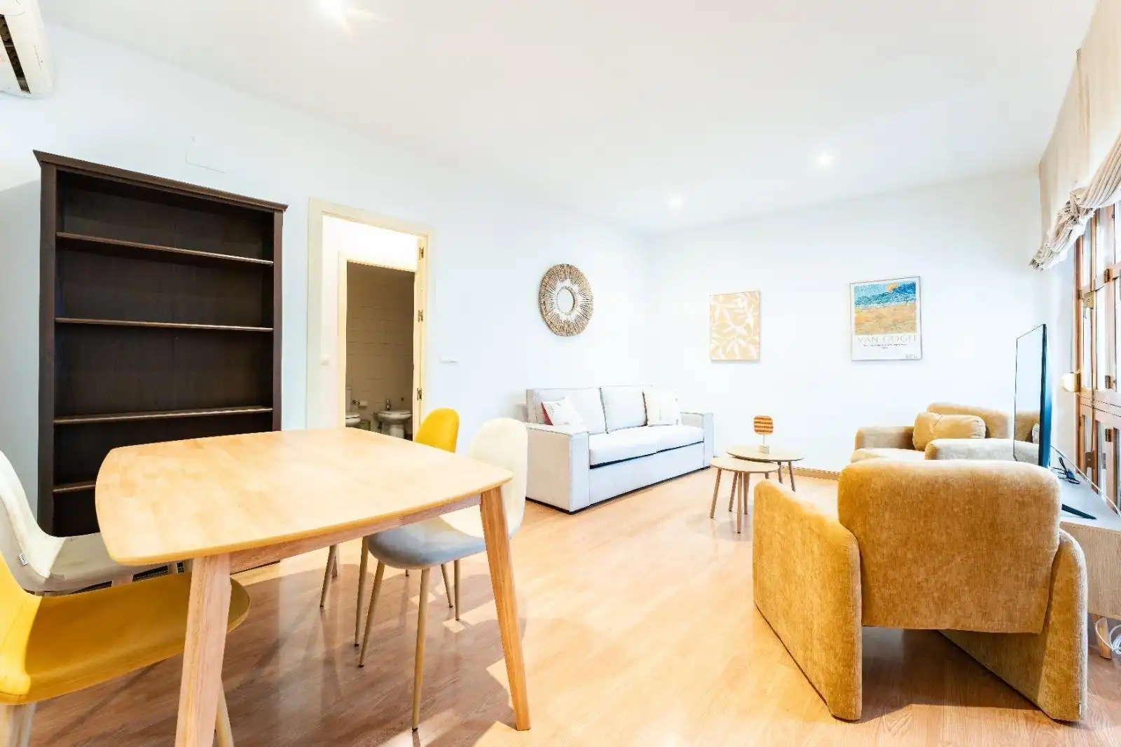Living room of Flat for sale in Córdoba  with Heating, Parquet flooring and Storage room