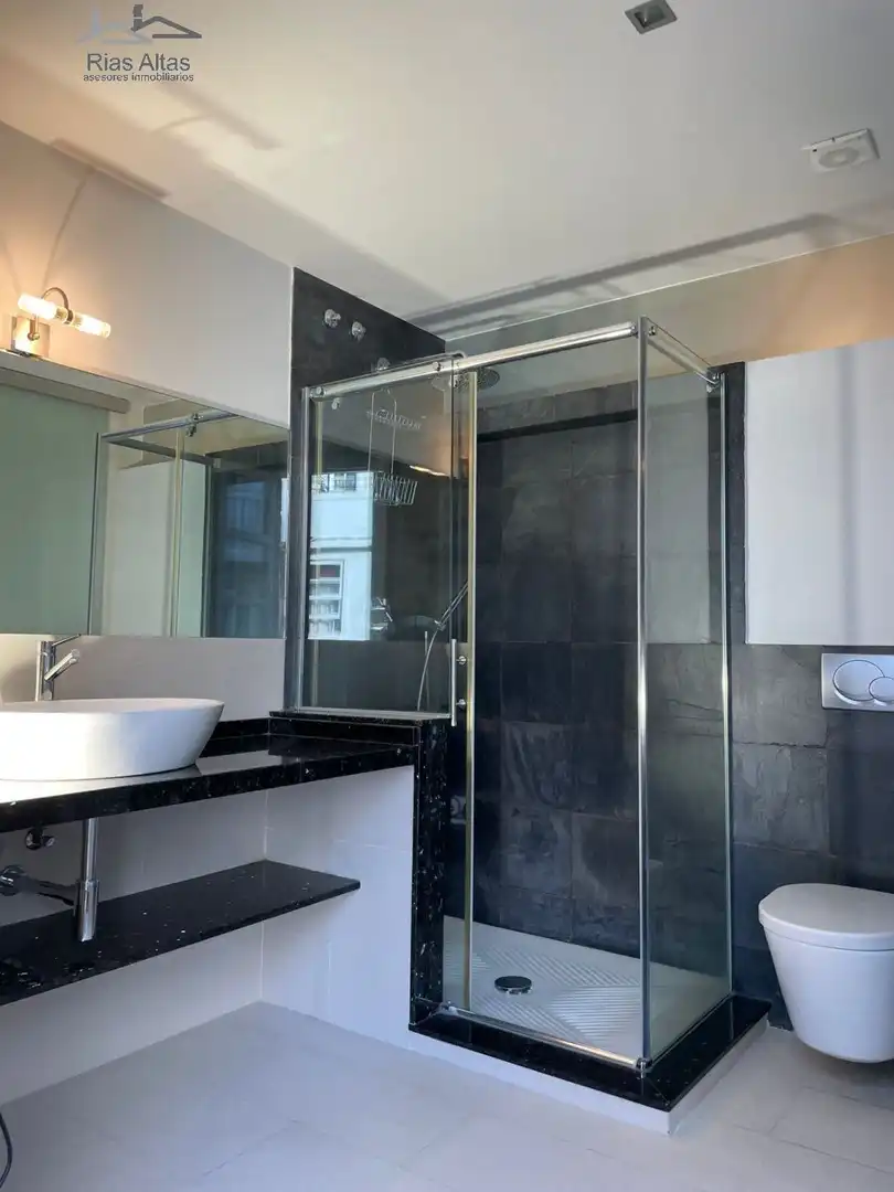 Baño de Piso en venta en A Coruña Capital  con Calefacción