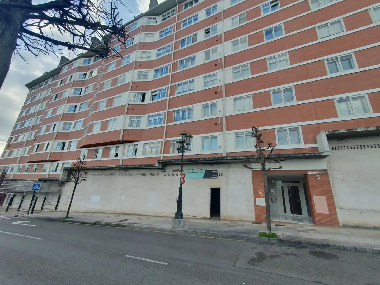 Local comercial en venta en HUCA - La Cadellada, imagen 2