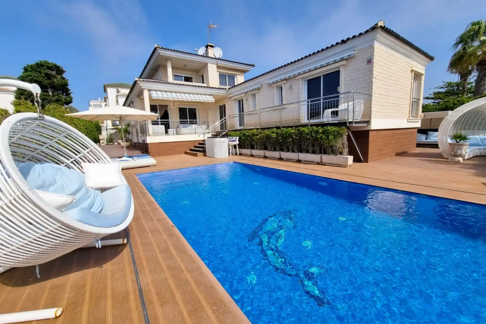 Villa mit Pool zum Verkauf in La Mata