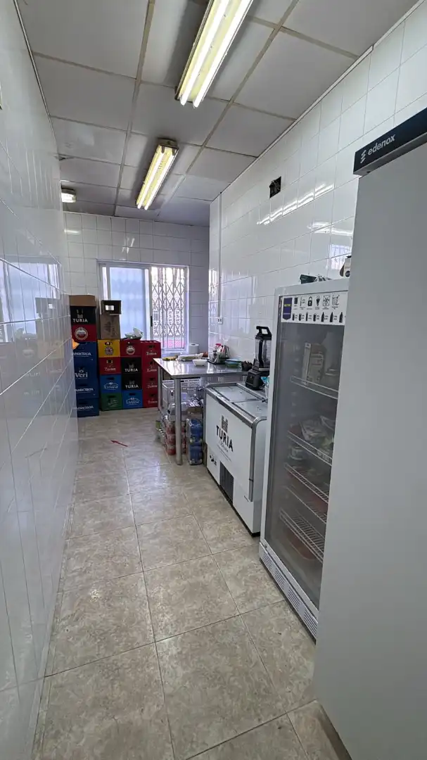 Local comercial en traspàs a Platja de la Pobla de Farnals, imagen 4