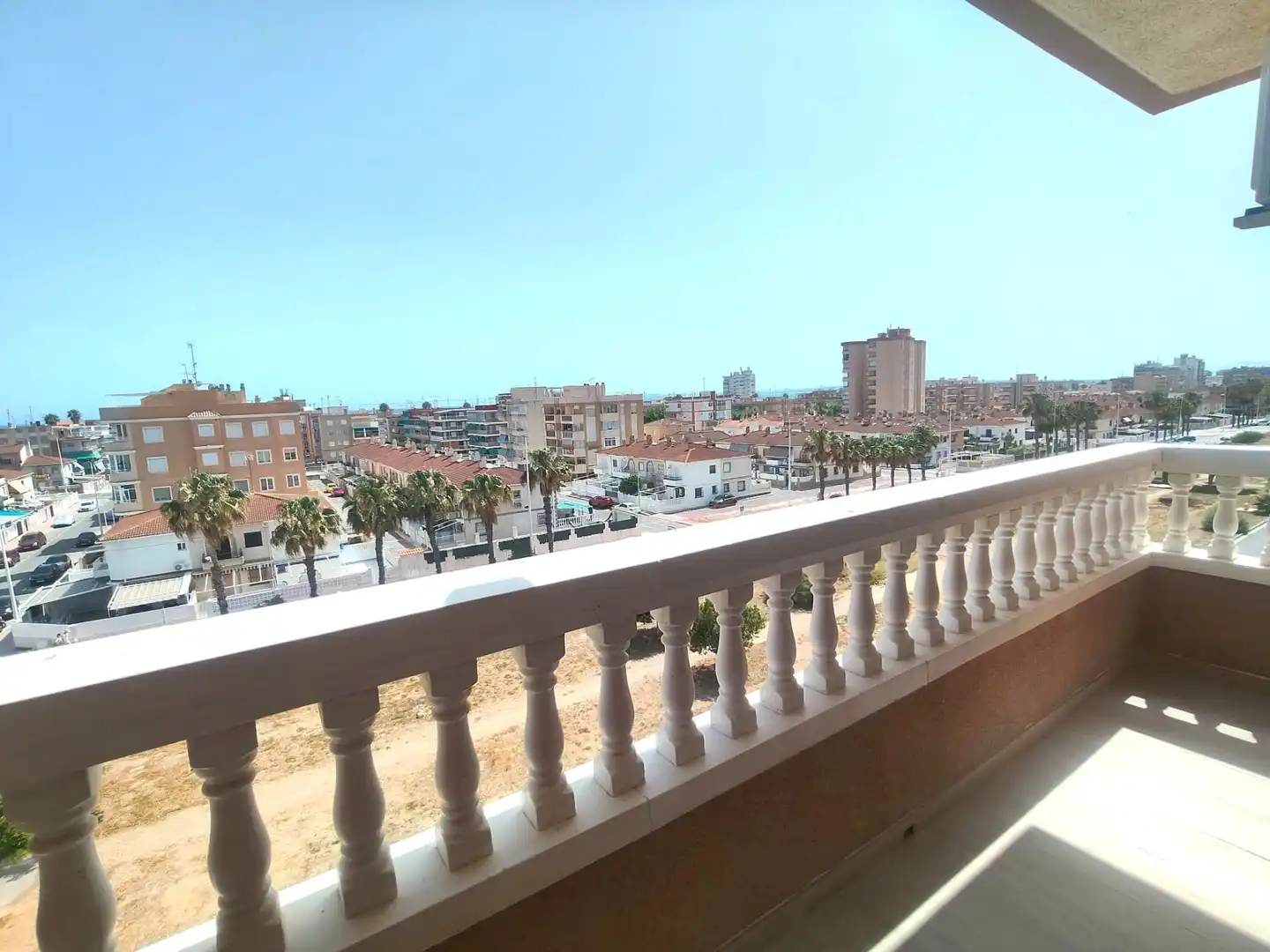 Außenansicht von Wohnungen zur Miete in Santa Pola mit Klimaanlage, Heizung und Terrasse