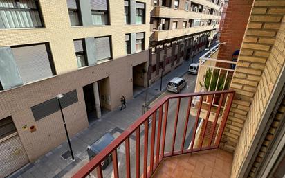 Exterior view of Flat for sale in  Zaragoza Capital  with Terrace and Balcony