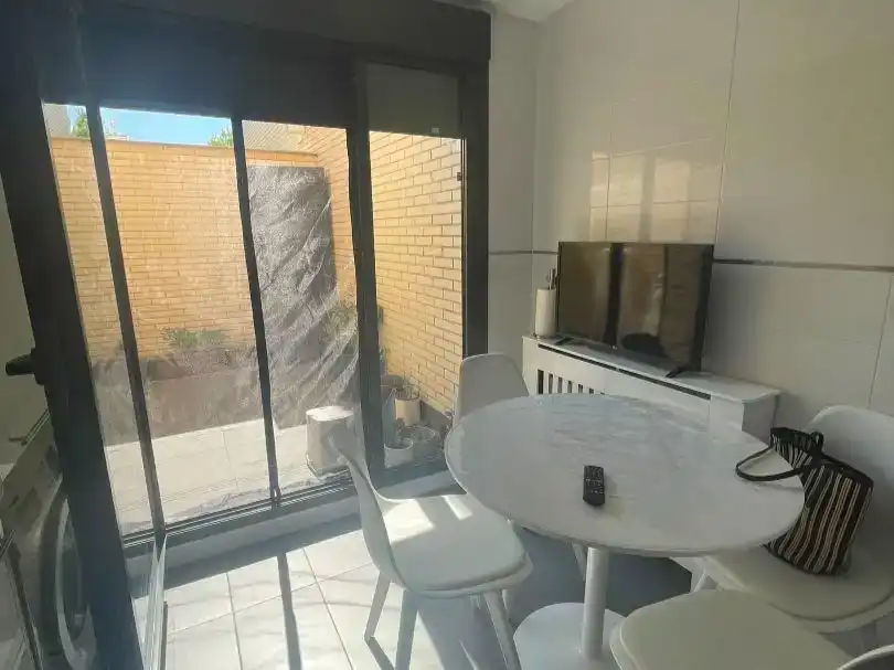 Terraza de Piso en venta en Pinto con Aire acondicionado, Jardín privado y Piscina