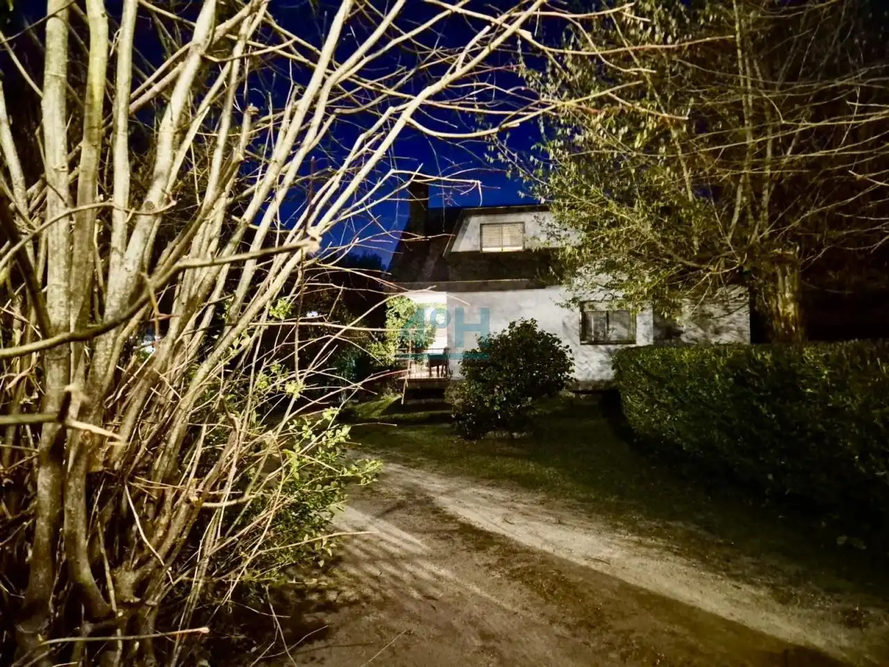 Vista exterior de Casa o xalet en venda en San Cibrao das Viñas amb Calefacció, Jardí privat i Terrassa