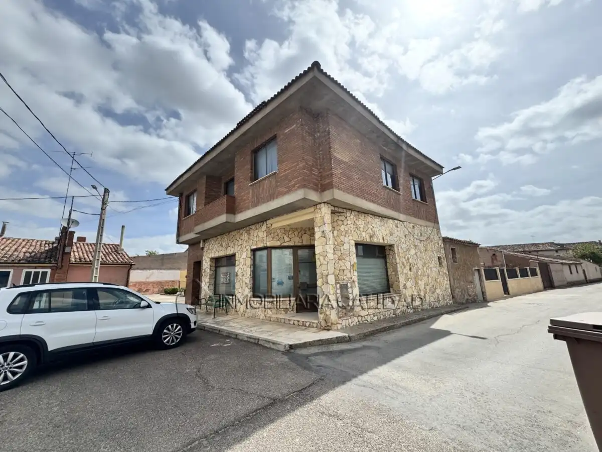 Vista exterior de Casa o chalet en venta en Santa María del Campo con Calefacción