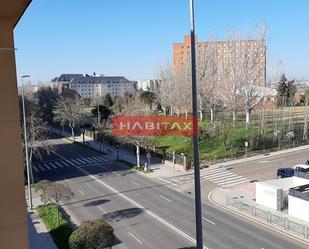 Vista exterior de Dúplex en venda en Zamora Capital  amb Terrassa i Balcó