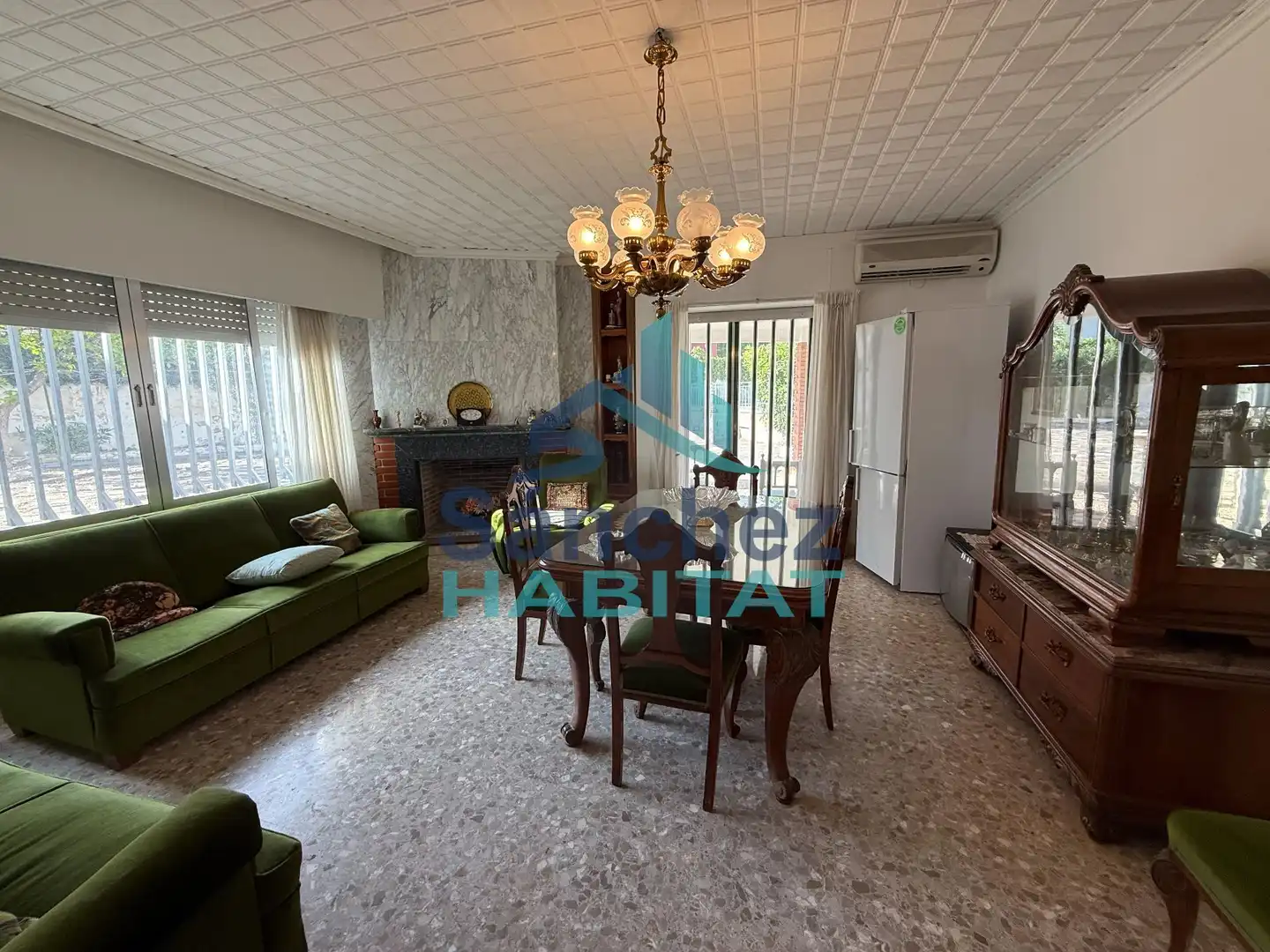 Sala de estar de Casa o chalet en venta en Chelva con Aire acondicionado, Jardín privado y Terraza