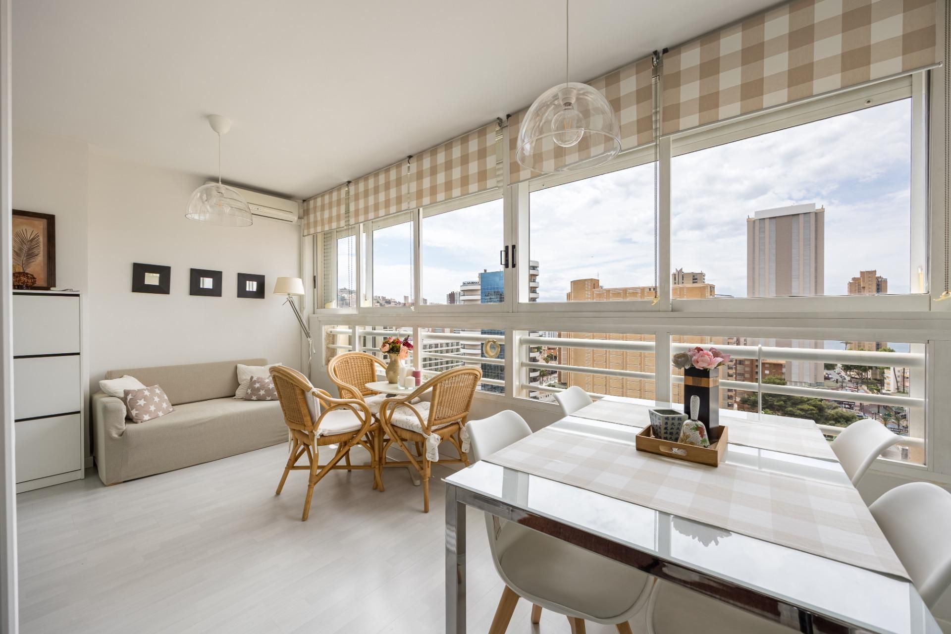 Sala d'estar de Apartament en venda en Benidorm amb Aire condicionat, Calefacció i Terrassa