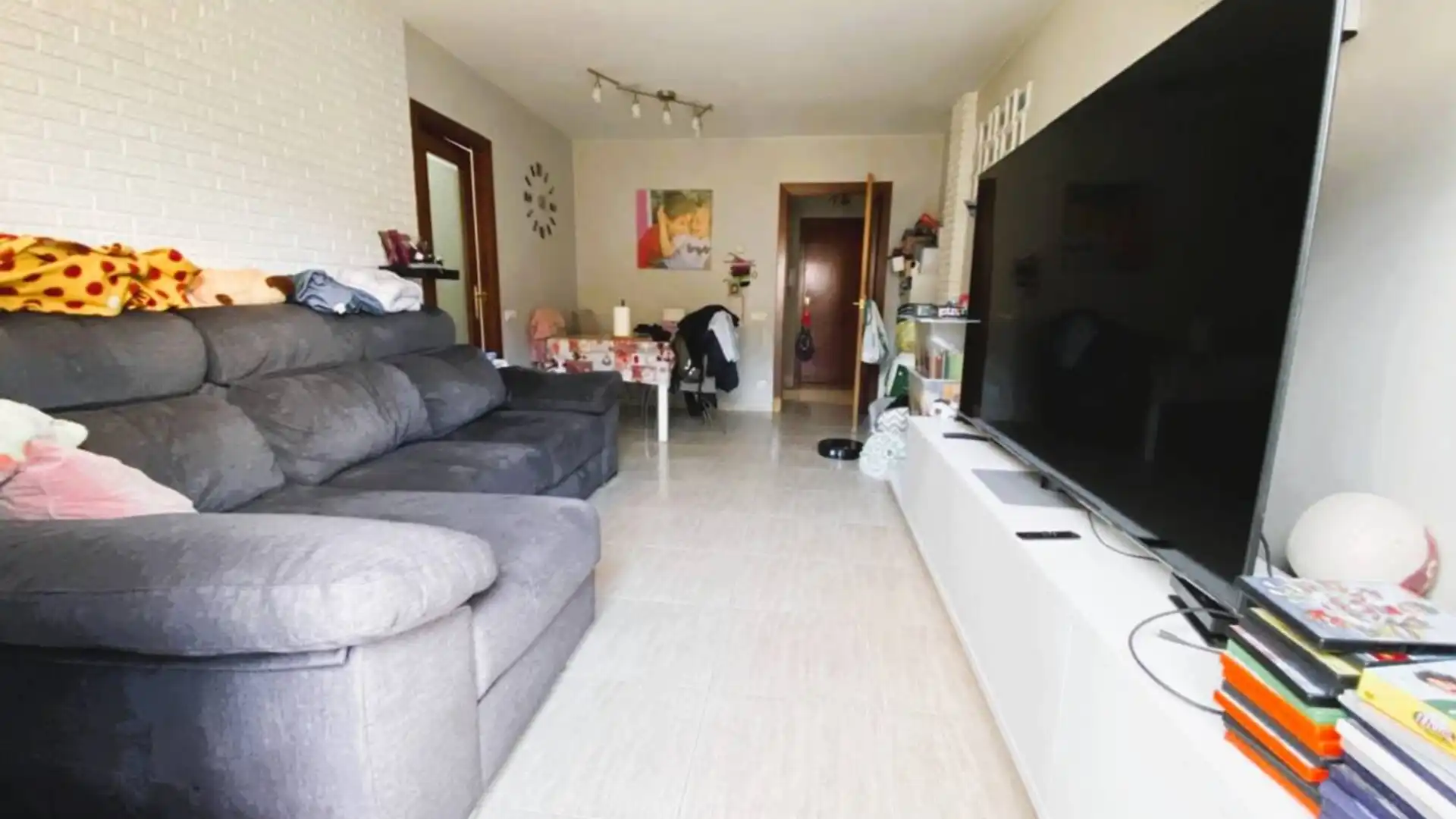 Sala d'estar de Pis en venda en Terrassa amb Calefacció i Balcó