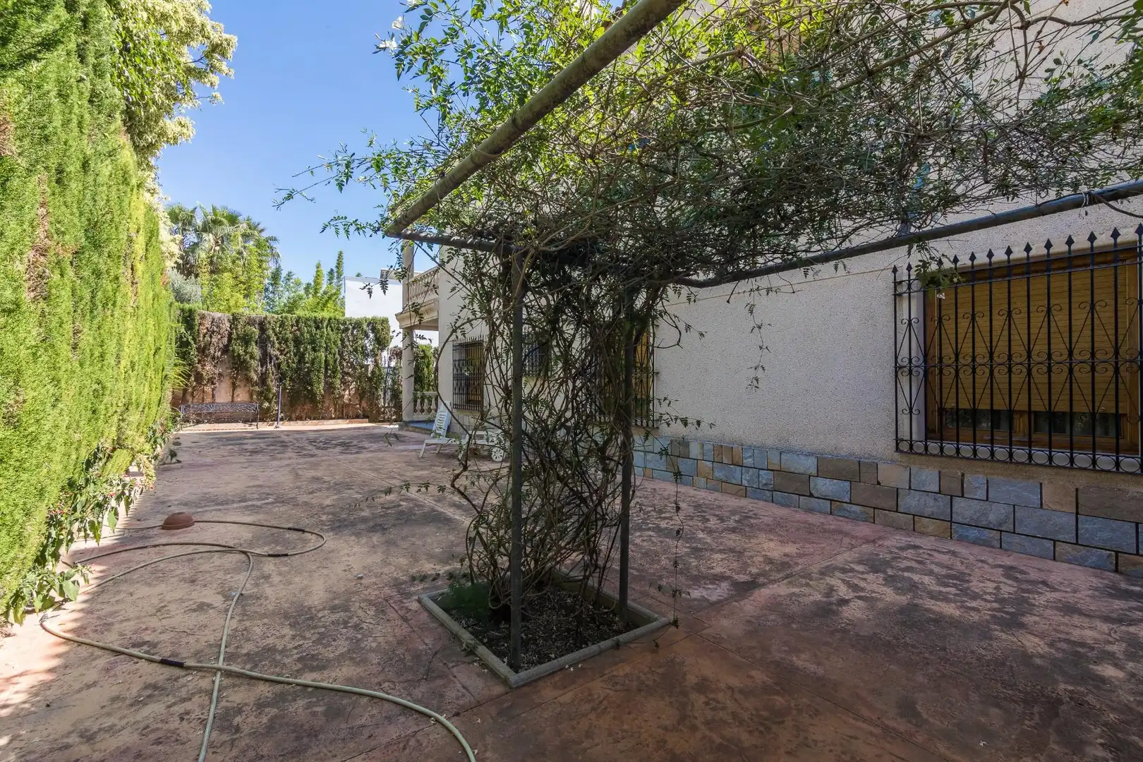 Jardí de Casa o xalet en venda en Elche / Elx amb Jardí privat, Terrassa i Piscina