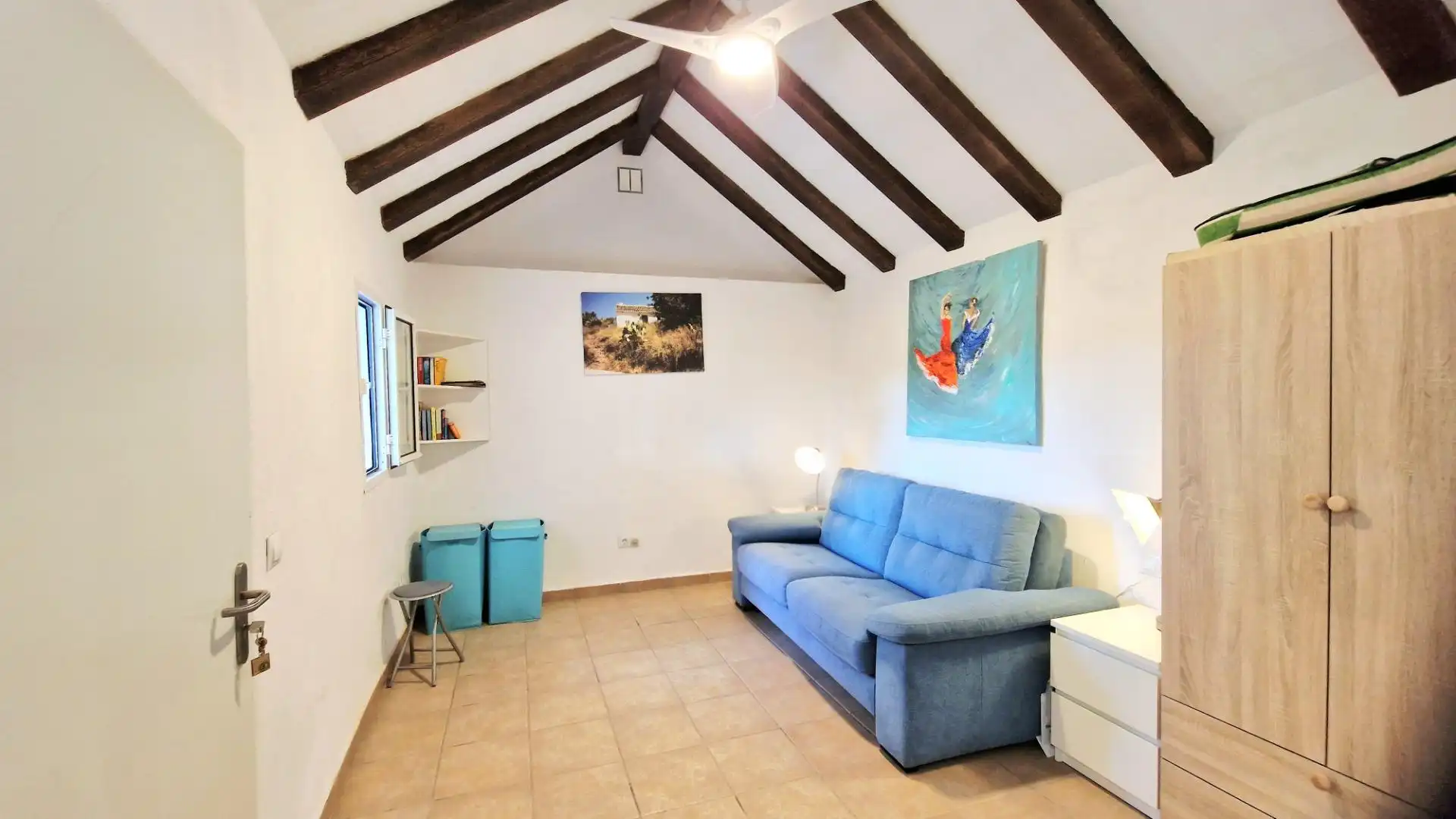 Sala d'estar de Finca rústica en venda en Mijas amb Jardí privat i Alarma