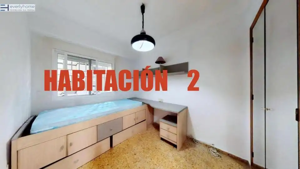 Schlafzimmer von Wohnung zur untervermieten in Valencia