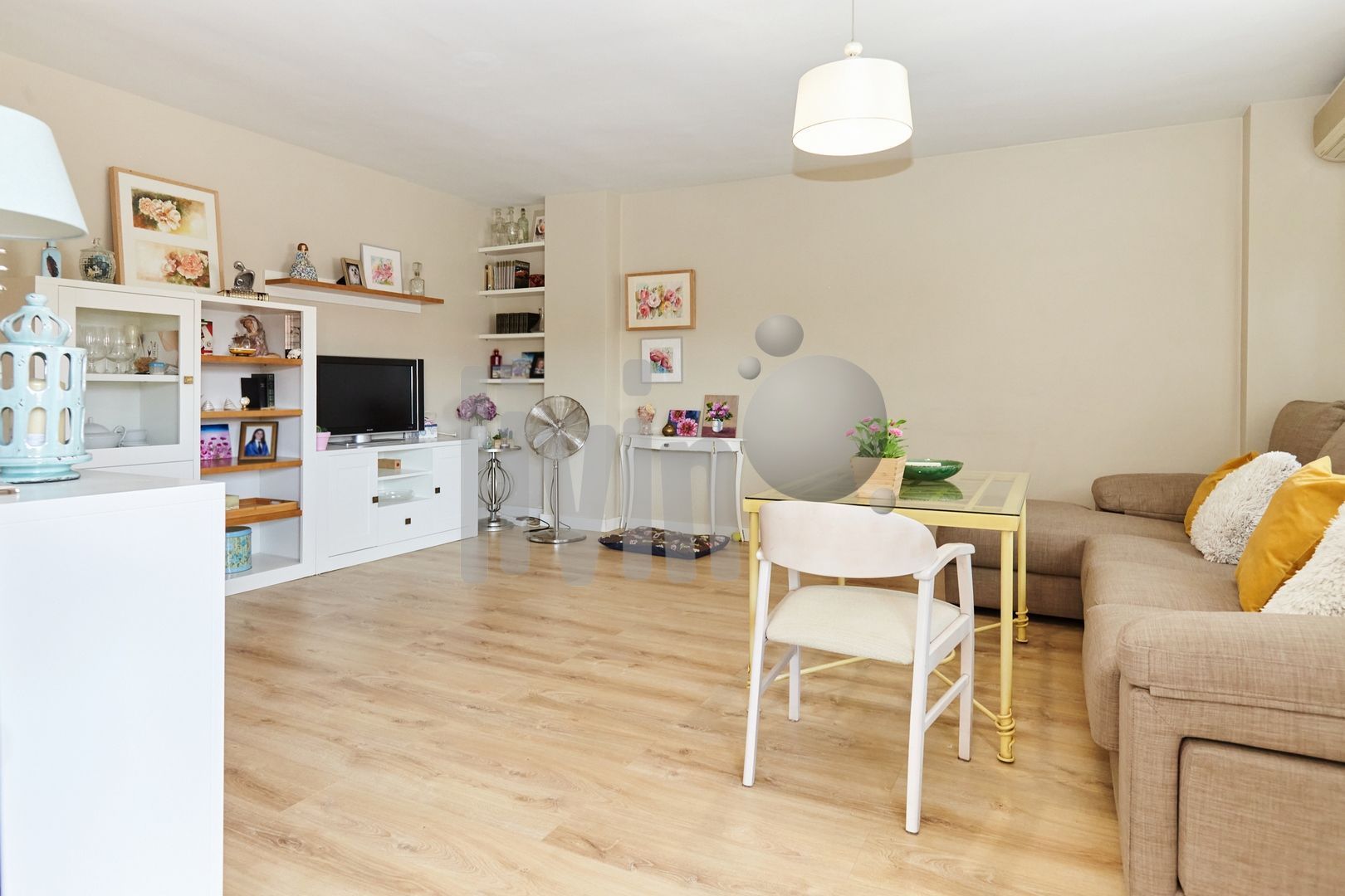 Living room of Flat for sale in  Jaén Capital  with Air Conditioner, Heating and Storage room