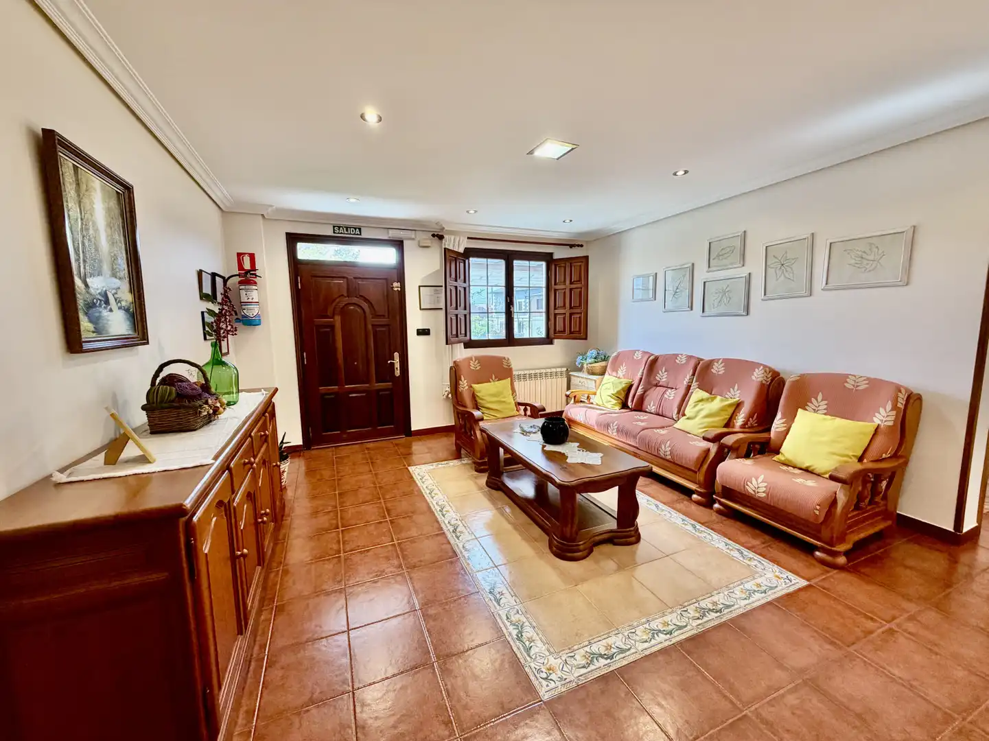 Sala de estar de Casa o chalet en venta en Ribamontán al Monte con Calefacción, Jardín privado y Terraza