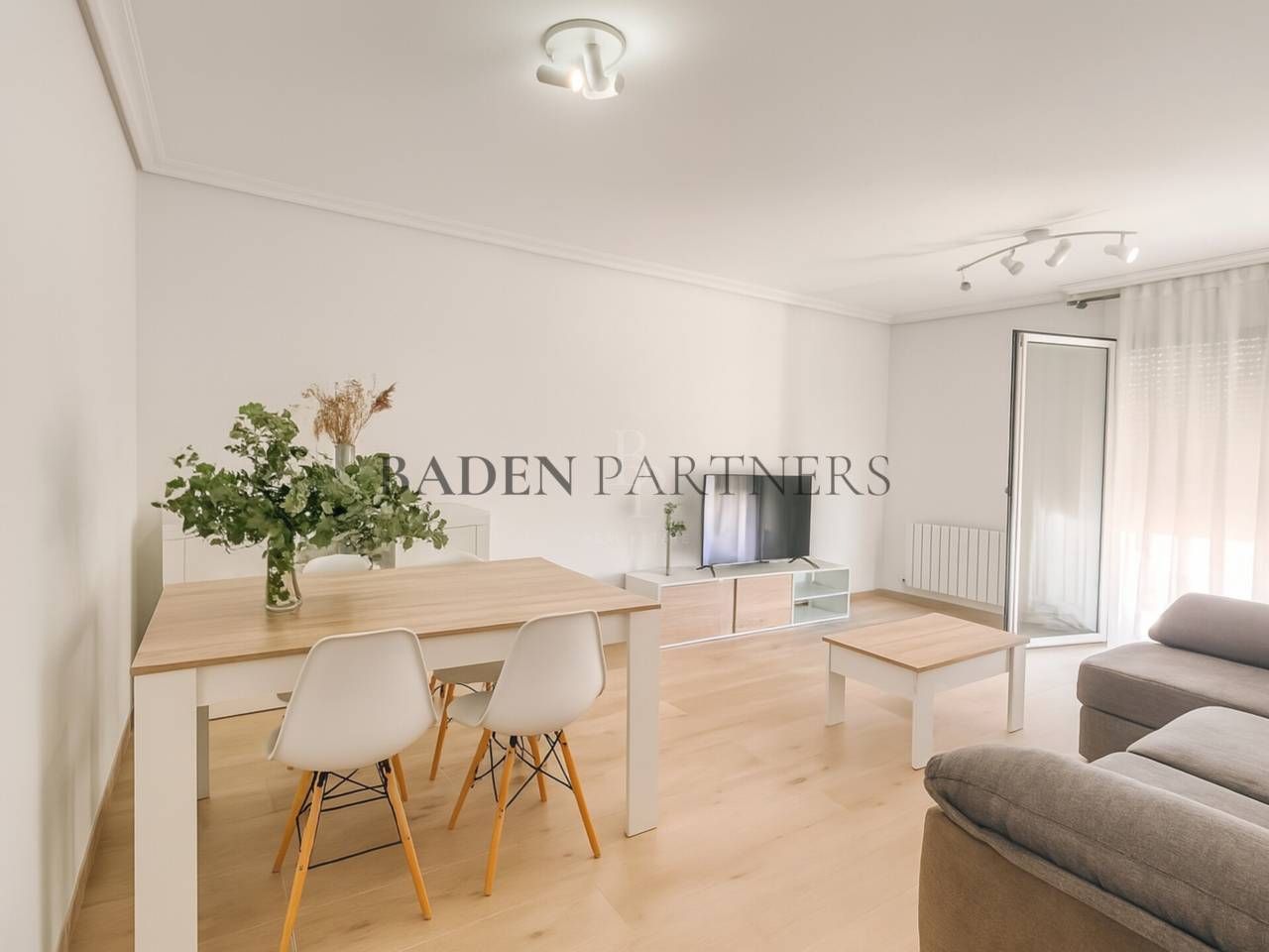 Garden of Flat to rent in Vinaròs  with Air Conditioner, Heating and Parquet flooring