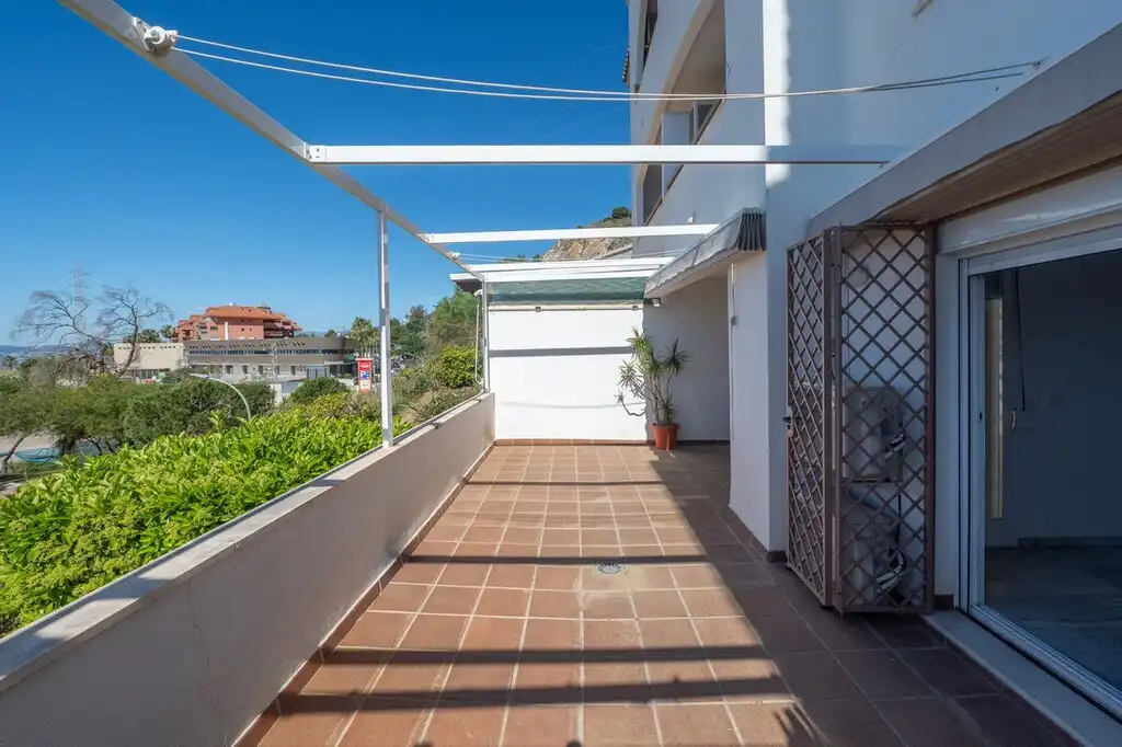 Terraza de Planta baja en venta en Benalmádena con Aire acondicionado, Terraza y Piscina comunitaria