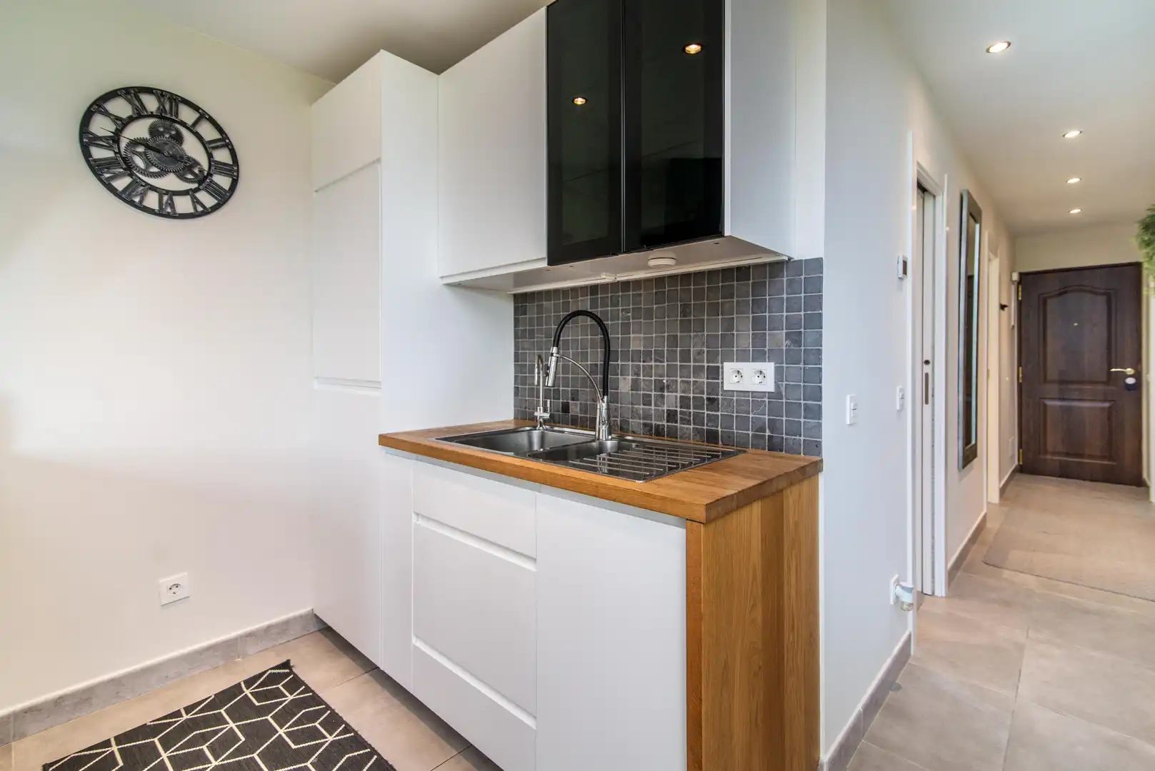 Cocina de Apartamento de alquiler en Marbella con Aire acondicionado, Calefacción y Terraza