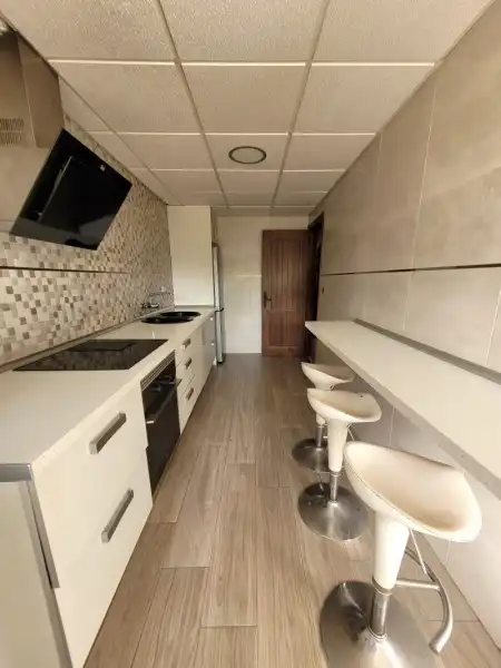 Piso en venta en Calle Jerez Perchet, 24, Cortijo Bazán - Los Casinis - Los Cipreses