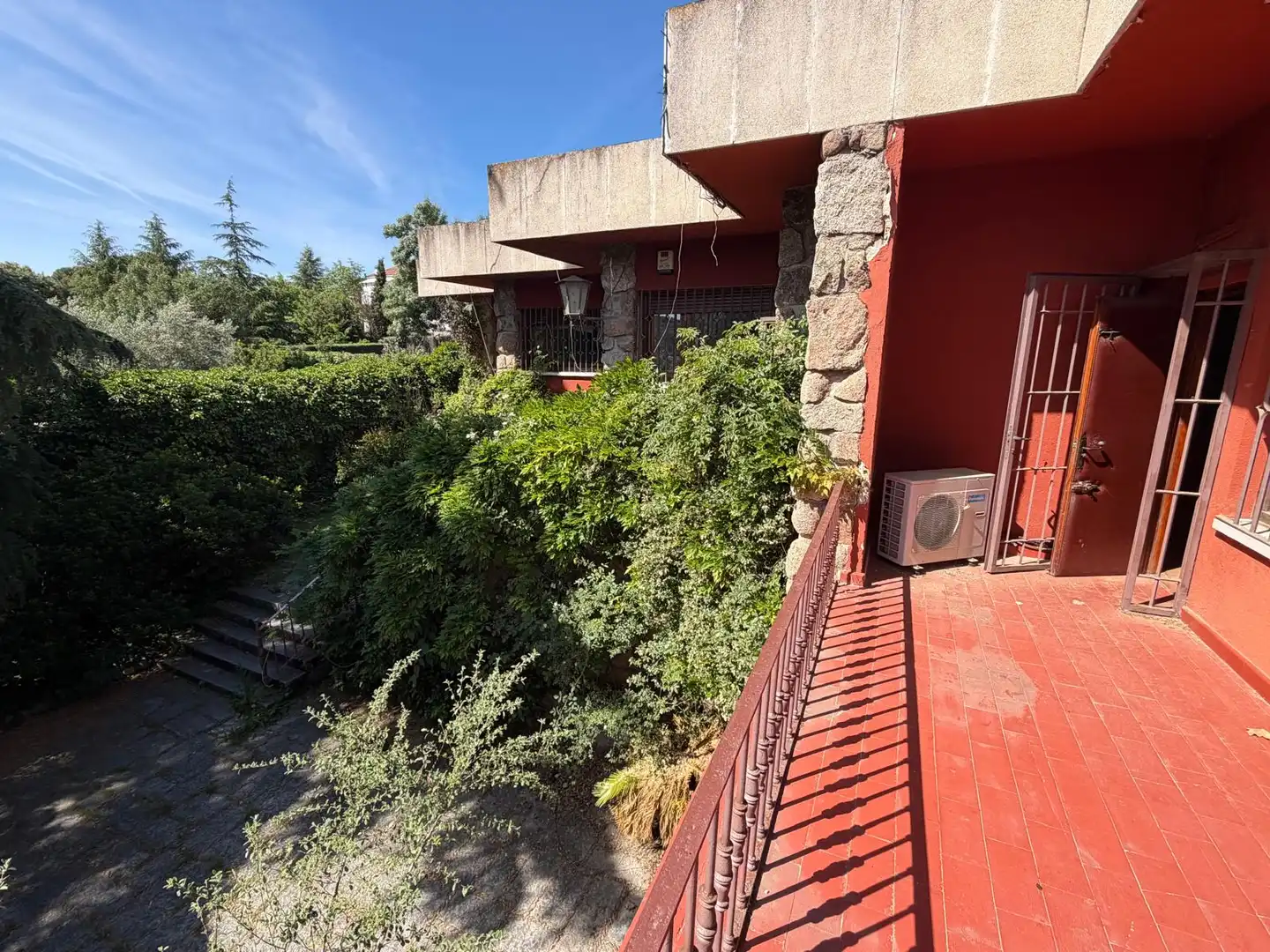 Vista exterior de Casa o xalet en venda en Galapagar amb Aire condicionat, Calefacció i Jardí privat