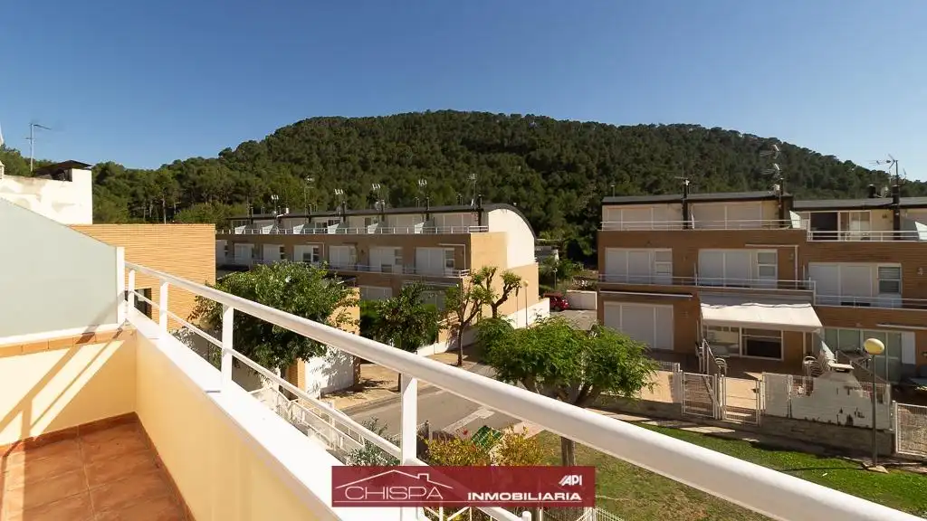 Außenansicht von Einfamilien-Reihenhaus zur Miete in Náquera mit Heizung, Privatgarten und Terrasse