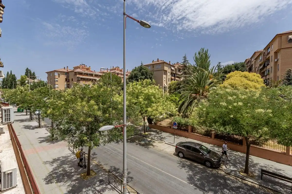 Flat with terrace for sale in Beiro, imagen 7