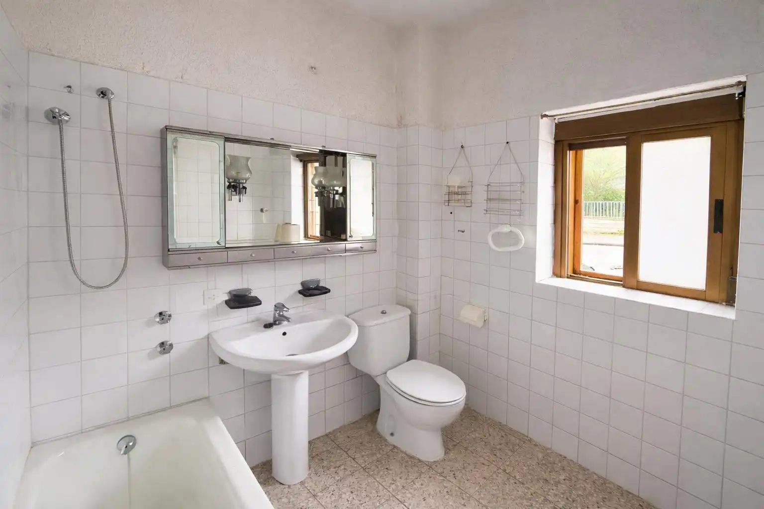 Baño de Piso en venta en Degaña con Trastero y Amueblado