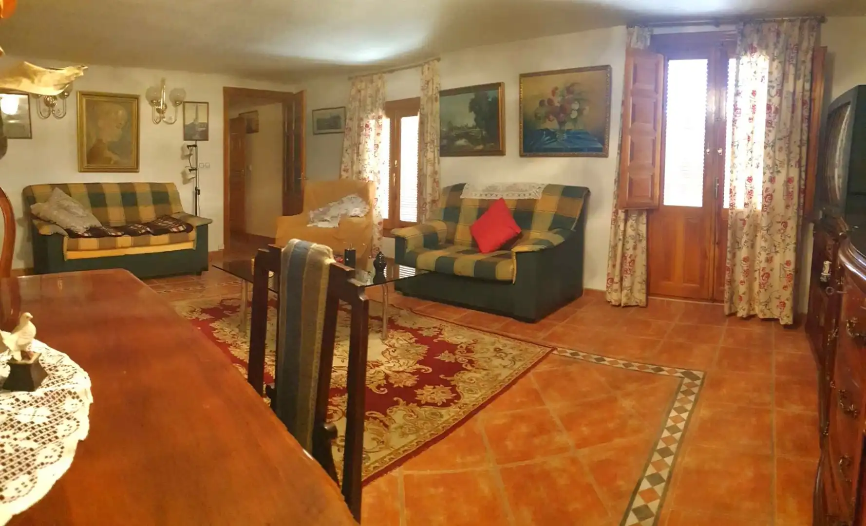 Sala d'estar de Finca rústica en venda en Ariza amb Calefacció i Traster