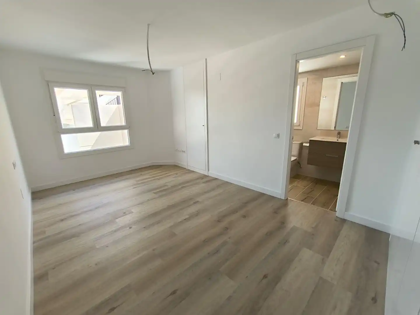 Dormitori de Apartament de lloguer en Marbella amb Aire condicionat, Terrassa i Traster