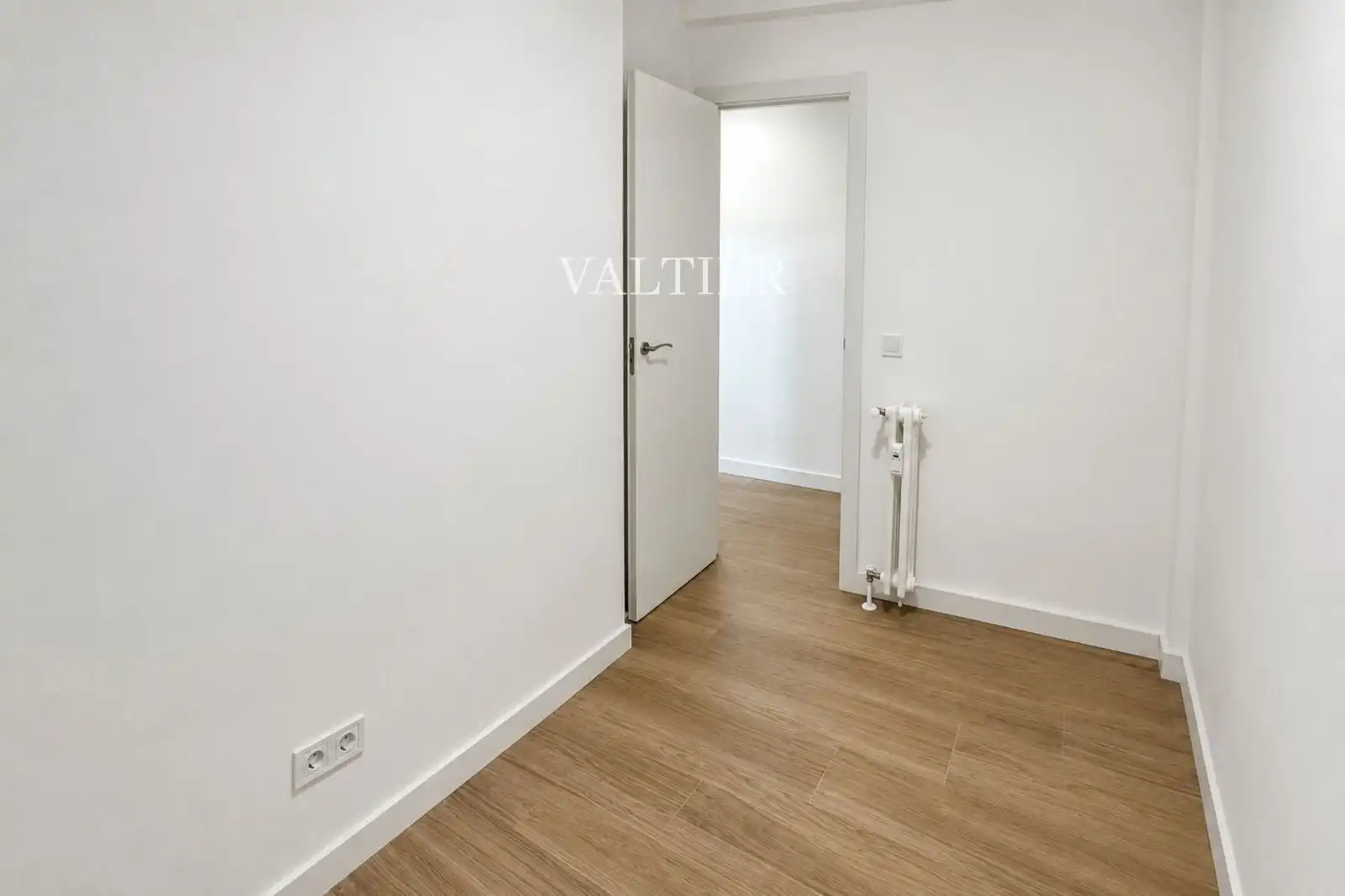 Schlafzimmer von Wohnung zur Miete in Madrid mit Terrasse